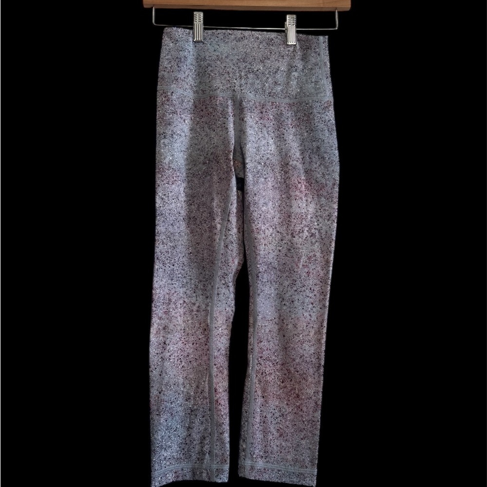 Lululemon women legins Size 4